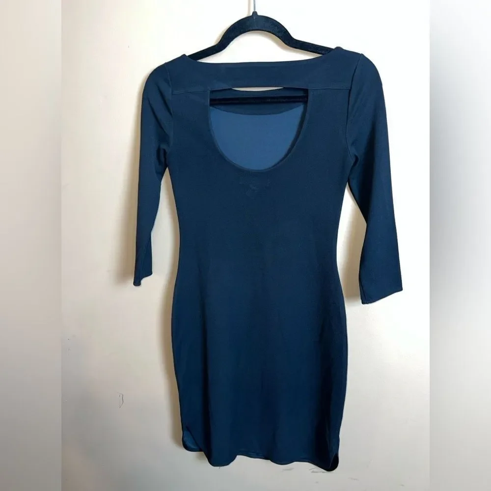 Banana Republic Black Bodycon Boatneck Open Back Little Black Dress Size XXS - Picture 3 of 5